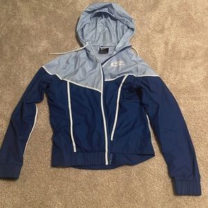 nike wind breaker